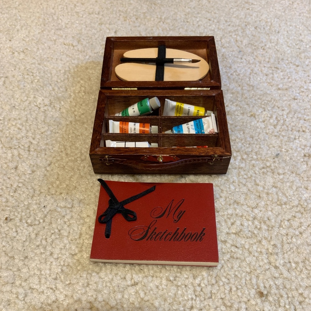 Samantha’s paint and sketchbook set